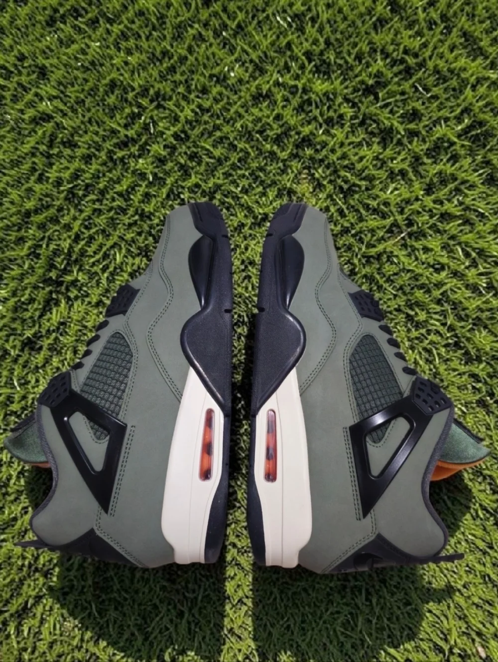 Air Jordan 4 Retro OG SP Undefeated Olive Mens Size 13 IB1519-200 With Box